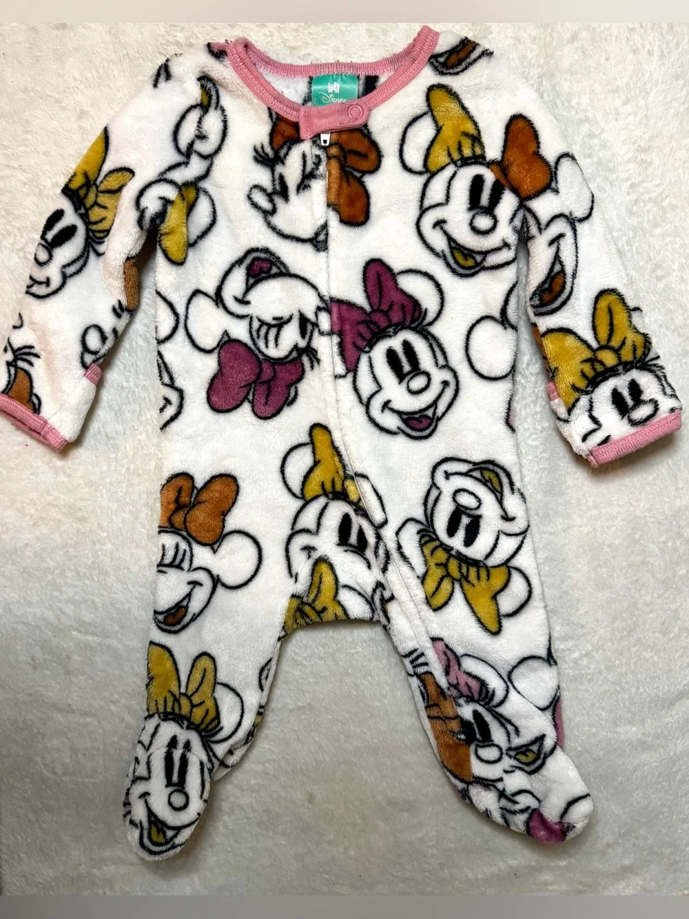 Disney Baby 0-3 months Girls' Minnie Mouse Plush One-Piece with front zipper